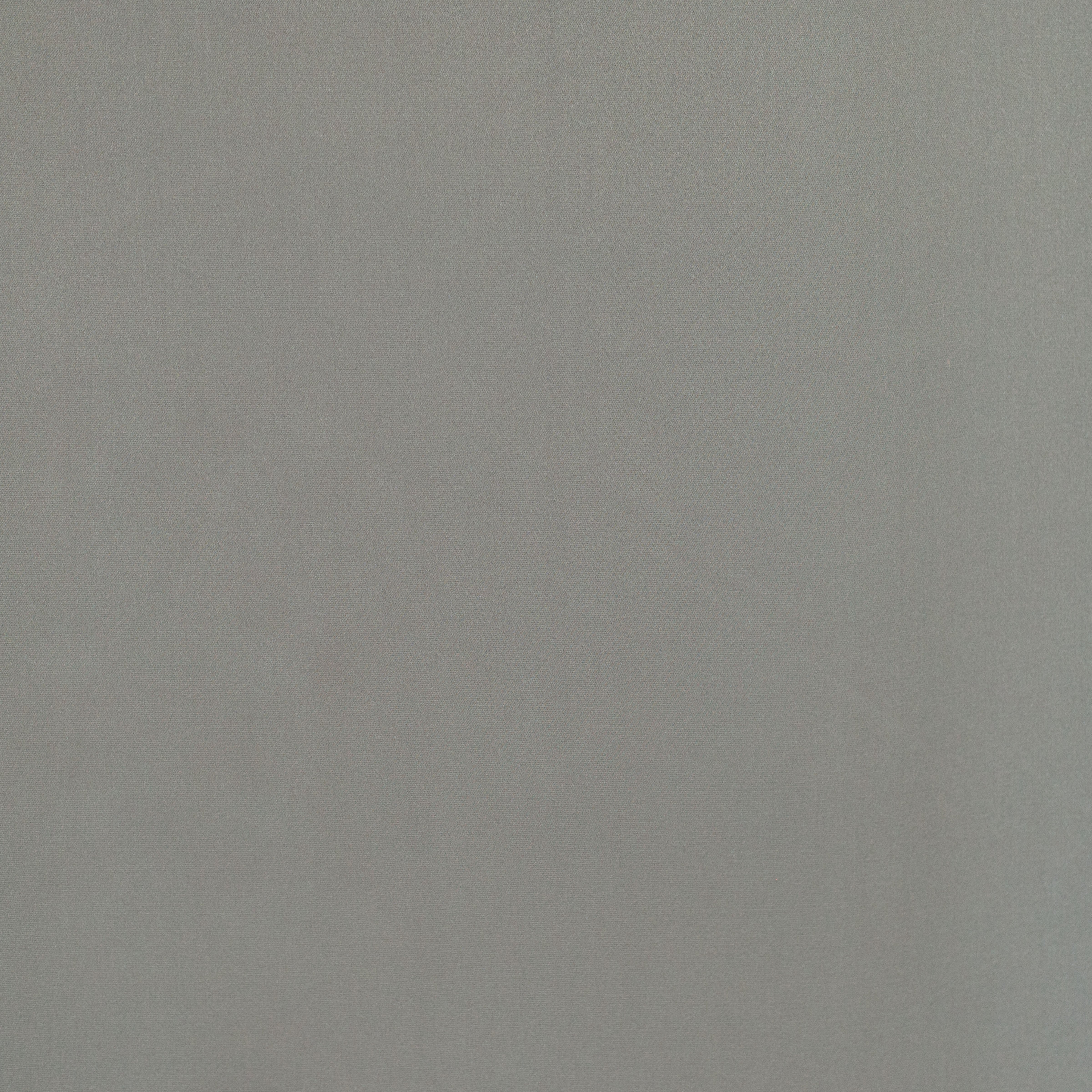 105652