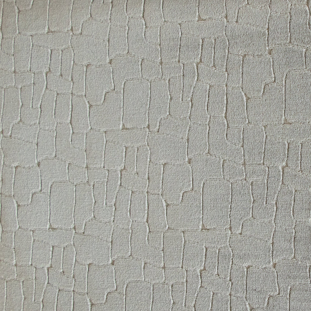 193010